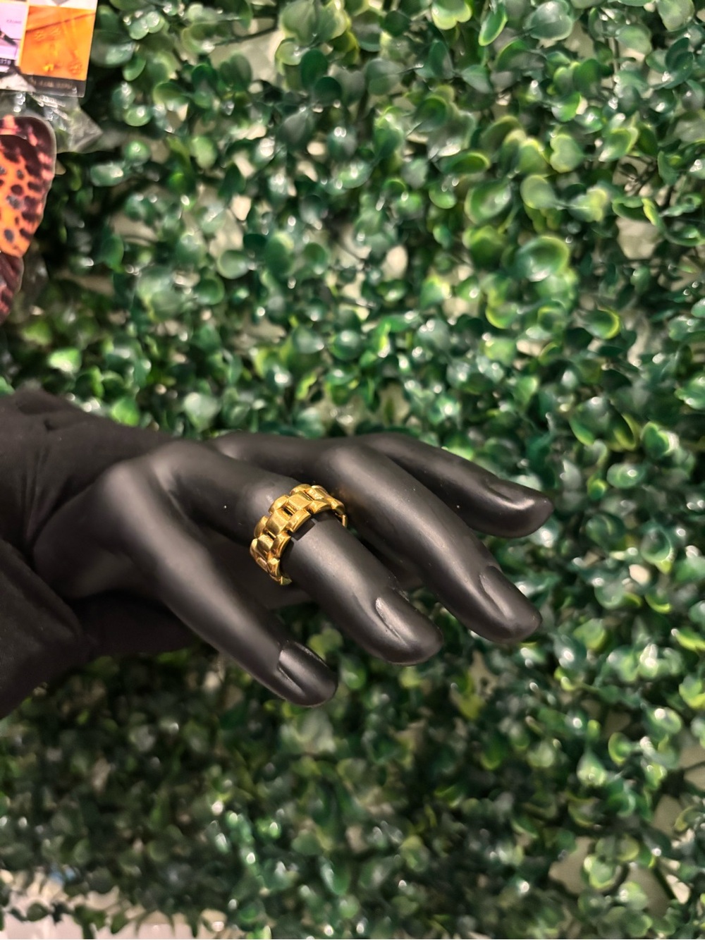 Gold Chain-Link Band Ring for Women